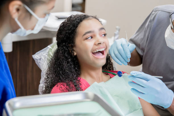 Best Orthodontic Emergency Dentist in Northwest Harwinton, CT