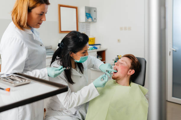 Best Mobile Emergency Dentist in Northwest Harwinton, CT